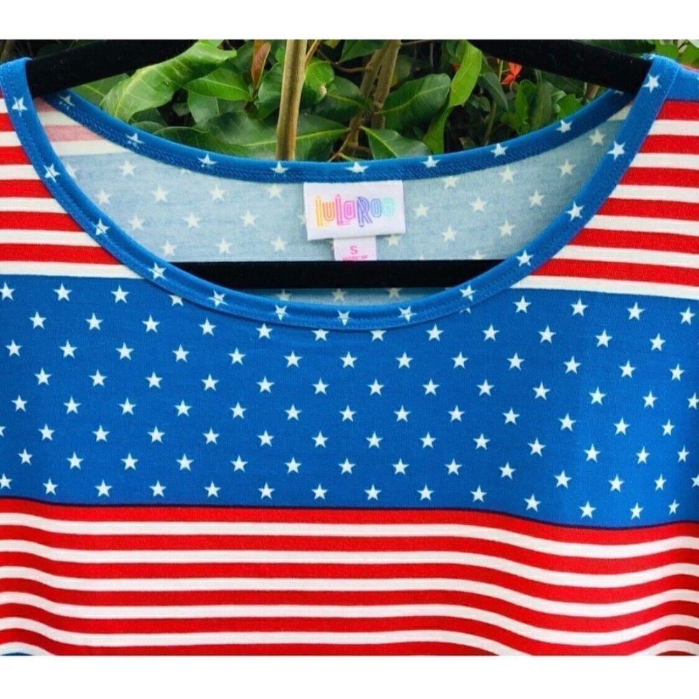 Lularoe Sz S Irma T-Shirt USA Flag Americana Patriotic Red Blue - Picture 5 of 8
